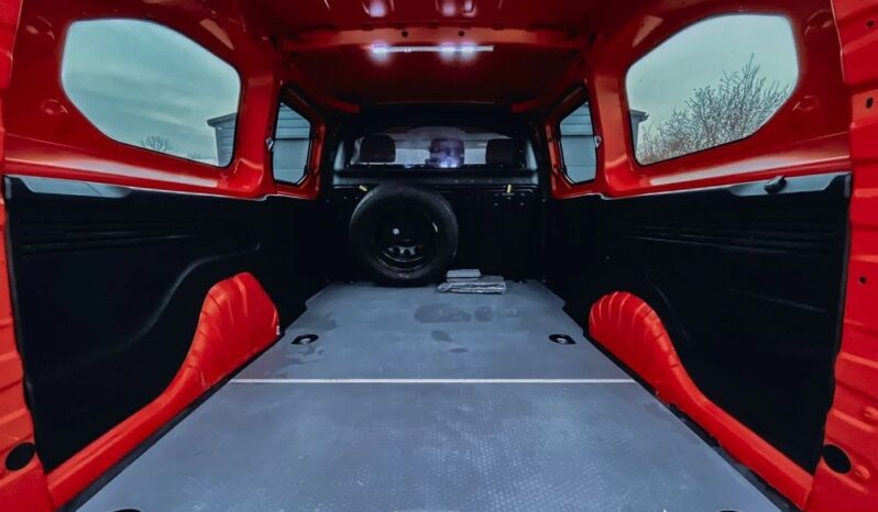 PEUGEOT Partner  | 4×4 (doł. ręcznie) | Manualna | 131 KM | Czerwony full