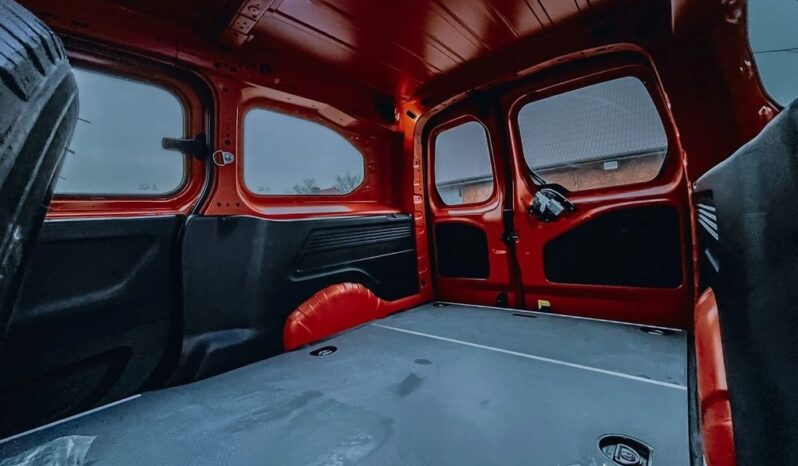 PEUGEOT Partner  | 4×4 (doł. ręcznie) | Manualna | 131 KM | Czerwony full