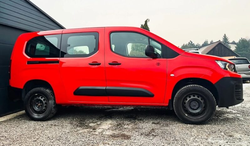 PEUGEOT Partner  | 4×4 (doł. ręcznie) | Manualna | 131 KM | Czerwony full