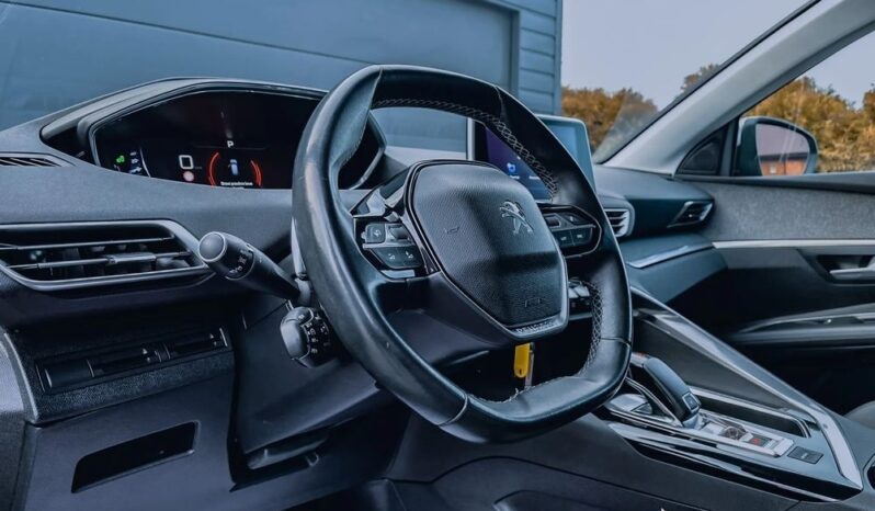 PEUGEOT 3008  | FWD (przód) | Automatyczna | 131 KM | Srebrny full