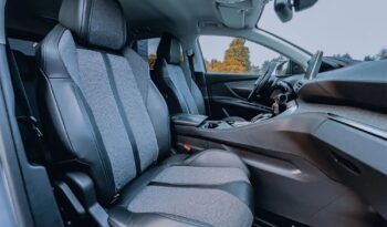 PEUGEOT 3008  | FWD (przód) | Automatyczna | 131 KM | Srebrny full