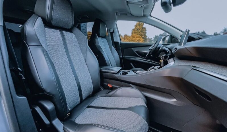 PEUGEOT 3008  | FWD (przód) | Automatyczna | 131 KM | Srebrny full