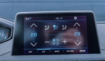 PEUGEOT 3008  | FWD (przód) | Automatyczna | 131 KM | Srebrny full