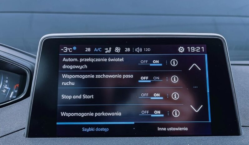 PEUGEOT 3008  | FWD (przód) | Automatyczna | 131 KM | Srebrny full