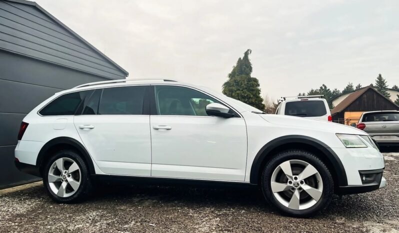 SKODA Octavia  | 4×4 (stały) | Automatyczna | 184 KM | Biały full