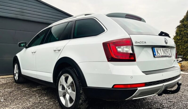 SKODA Octavia  | 4×4 (stały) | Automatyczna | 184 KM | Biały full