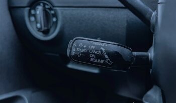 SKODA Octavia  | 4×4 (stały) | Automatyczna | 150 KM | Biały full