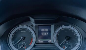 SKODA Octavia  | 4×4 (stały) | Automatyczna | 150 KM | Biały full