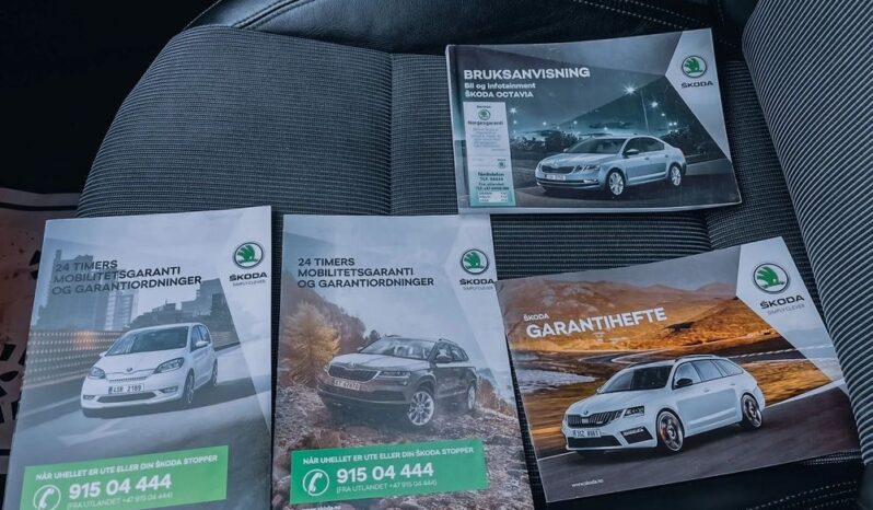 SKODA Octavia  | 4×4 (stały) | Automatyczna | 150 KM | Biały full