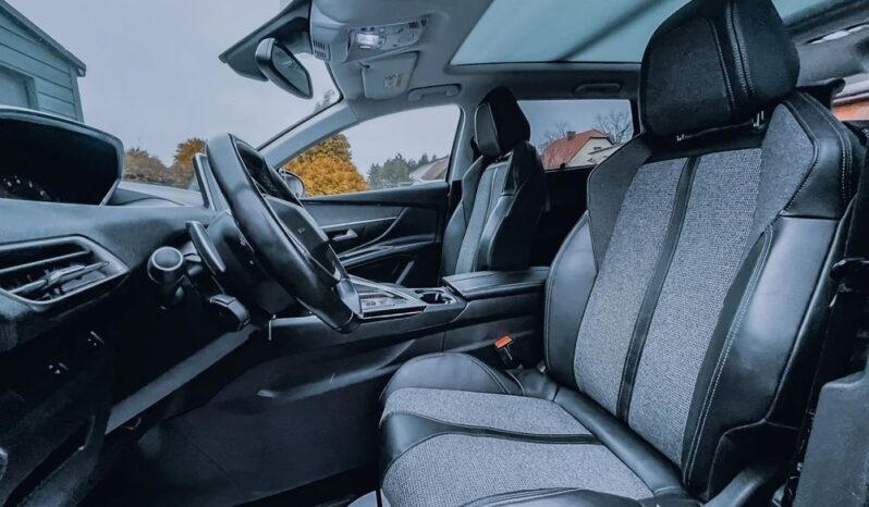 PEUGEOT 5008  | FWD (przód) | Automatyczna | 130 KM | Srebrny full