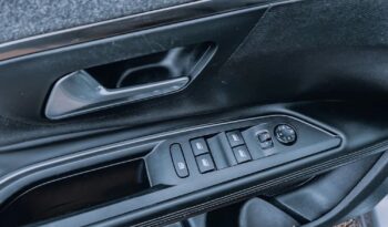 PEUGEOT 5008  | FWD (przód) | Automatyczna | 130 KM | Srebrny full