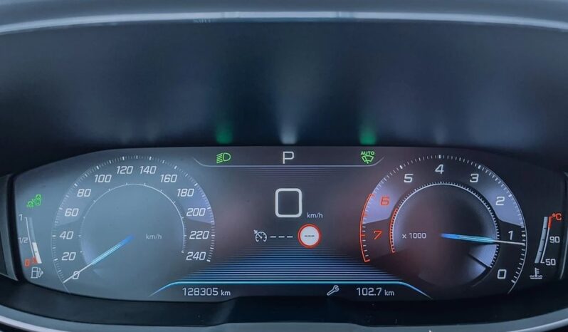 PEUGEOT 5008  | FWD (przód) | Automatyczna | 130 KM | Srebrny full