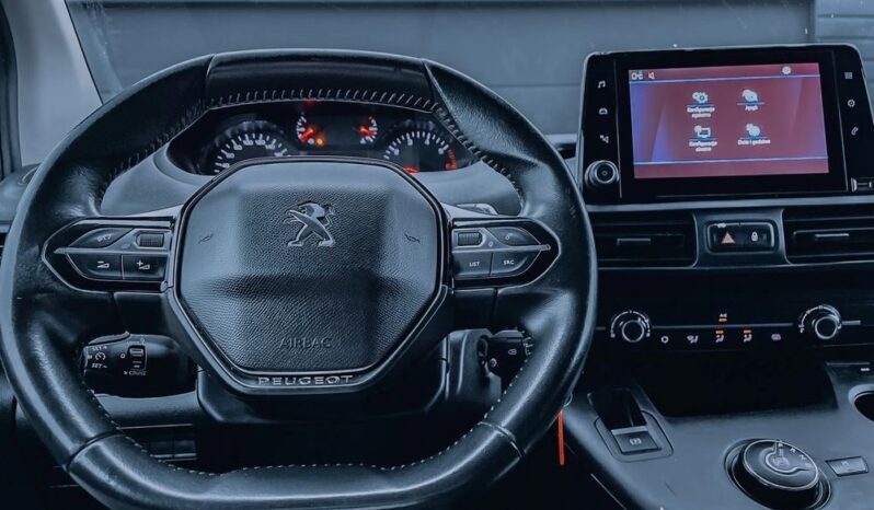 PEUGEOT Partner  | FWD (przód) | Automatyczna | 131 KM | Srebrny full