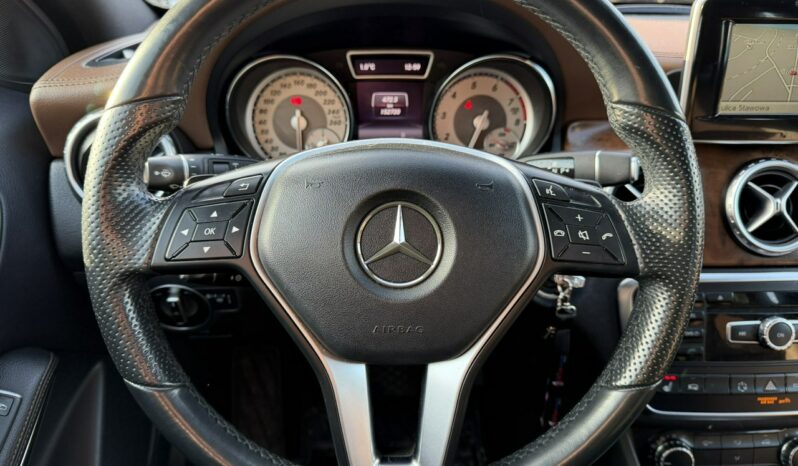 Mercedes GLA 250 | 4×4 Automatyczny | Automatyczna | 210 KM | Fioletowy full
