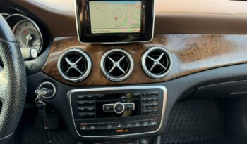 Mercedes GLA 250 | 4×4 Automatyczny | Automatyczna | 210 KM | Fioletowy full