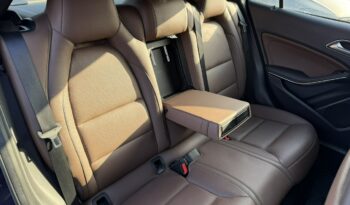 Mercedes GLA 250 | 4×4 Automatyczny | Automatyczna | 210 KM | Fioletowy full