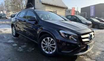Mercedes GLA 250 | 4×4 Automatyczny | Automatyczna | 210 KM | Fioletowy full