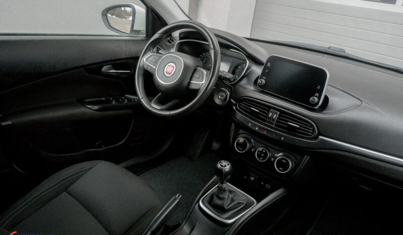 FIAT Tipo  | FWD (przód) | Manualna | 120 KM | Biały full