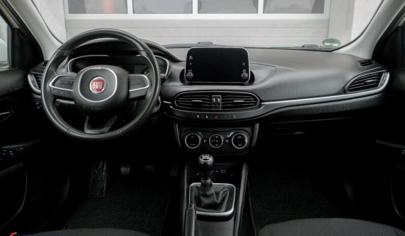 FIAT Tipo  | FWD (przód) | Manualna | 120 KM | Biały full