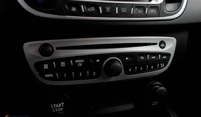 RENAULT Megane  | FWD (przód) | Manualna | 180 KM | Biały full