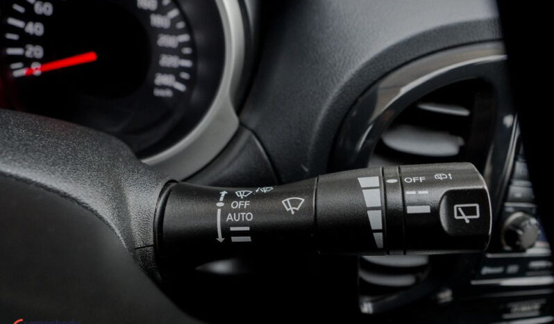 NISSAN Juke  | FWD (przód) | Manualna | 117 KM | Srebrny full