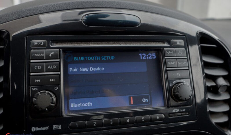 NISSAN Juke  | FWD (przód) | Manualna | 117 KM | Srebrny full