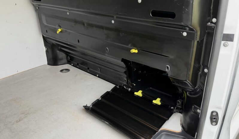 FIAT Scudo  | FWD (przód) | Manualna | 140 KM | Biały full