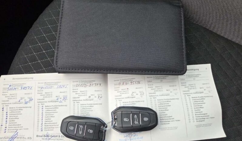 OPEL Grandland X | FWD (przód) | Automatyczna | 130 KM | Biały full