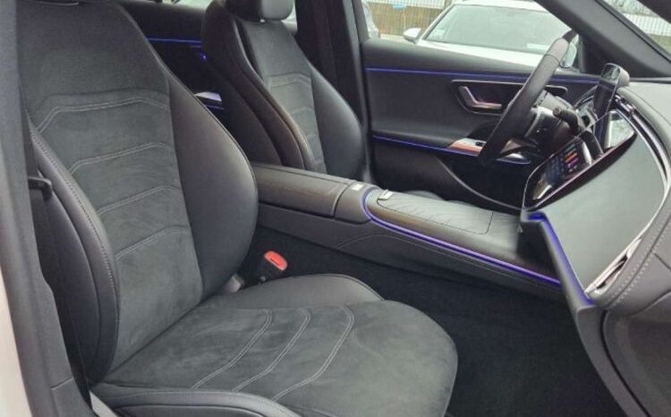 MERCEDES-BENZ Klasa E | 4×4 (doł. automatycznie) | Automatyczna | 197 KM | Biały full