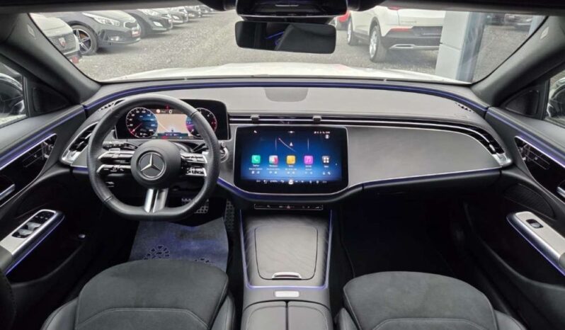 MERCEDES-BENZ Klasa E | 4×4 (doł. automatycznie) | Automatyczna | 197 KM | Biały full