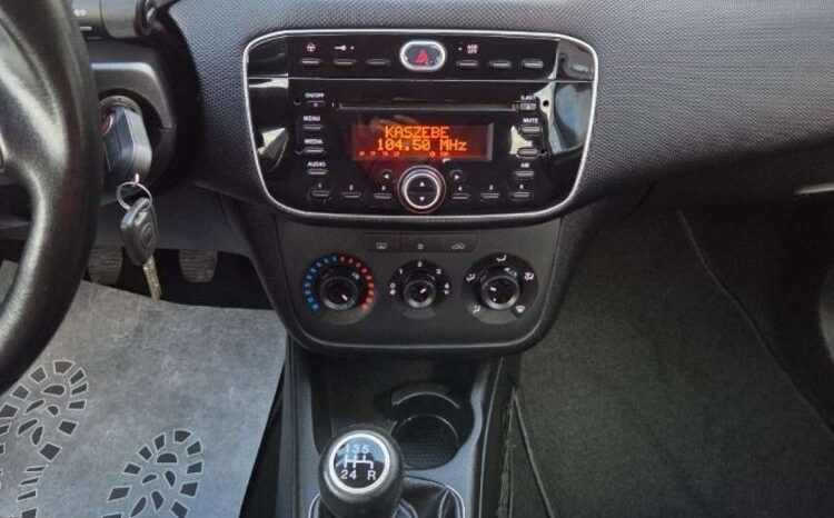 FIAT Punto  | FWD (przód) | Manualna | 69 KM | Biały full