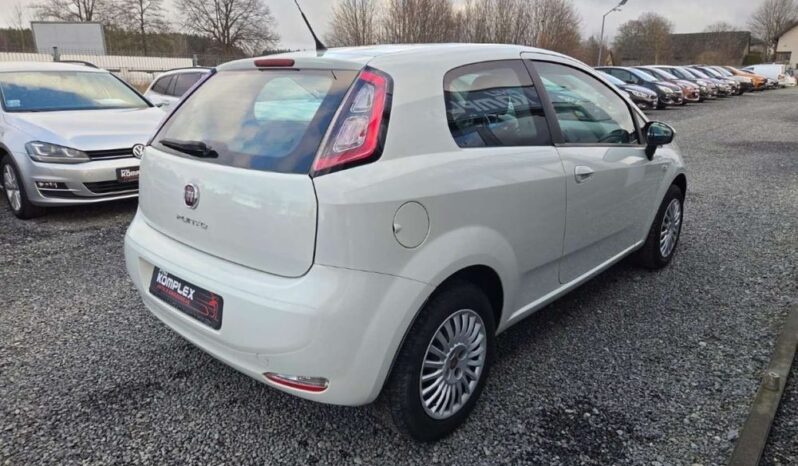 FIAT Punto  | FWD (przód) | Manualna | 69 KM | Biały full