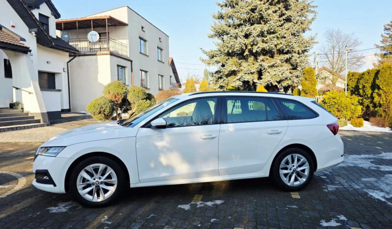SKODA Octavia  | FWD (przód) | Manualna | 150 KM | Biały full