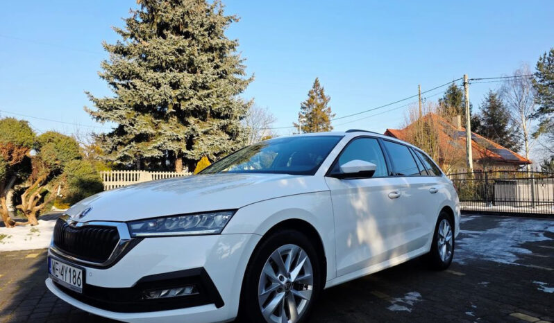 SKODA Octavia  | FWD (przód) | Manualna | 150 KM | Biały full