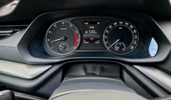 SKODA Octavia  | FWD (przód) | Manualna | 150 KM | Biały full