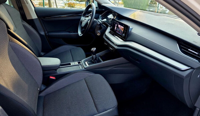 SKODA Octavia  | FWD (przód) | Manualna | 150 KM | Biały full