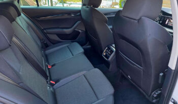 SKODA Octavia  | FWD (przód) | Manualna | 150 KM | Biały full