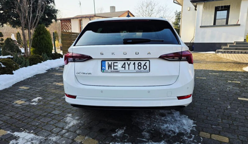 SKODA Octavia  | FWD (przód) | Manualna | 150 KM | Biały full