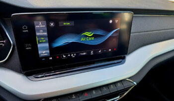 SKODA Octavia  | FWD (przód) | Automatyczna | 150 KM | Srebrny full