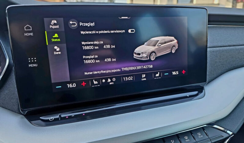 SKODA Octavia  | FWD (przód) | Automatyczna | 150 KM | Srebrny full