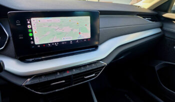 SKODA Octavia  | FWD (przód) | Automatyczna | 150 KM | Srebrny full