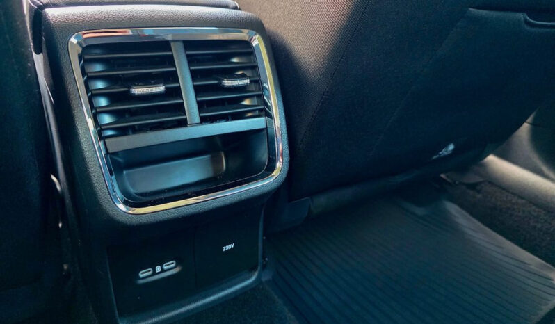 SKODA Octavia  | FWD (przód) | Automatyczna | 150 KM | Srebrny full