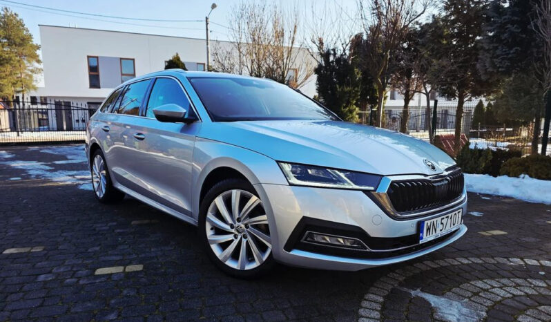 SKODA Octavia  | FWD (przód) | Automatyczna | 150 KM | Srebrny full