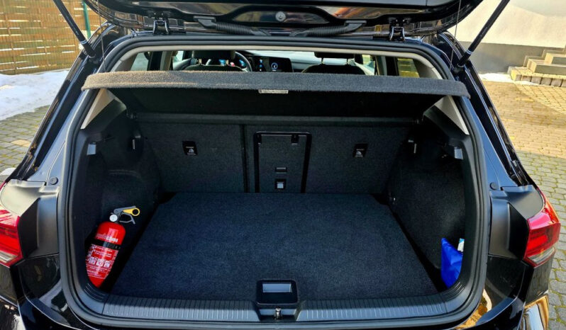 VOLKSWAGEN Golf  | FWD (przód) | Automatyczna | 130 KM | Czarny full