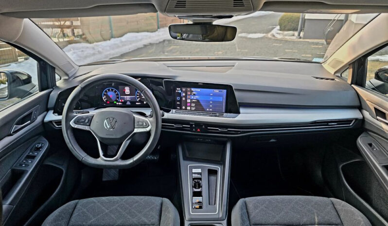 VOLKSWAGEN Golf  | FWD (przód) | Automatyczna | 130 KM | Czarny full