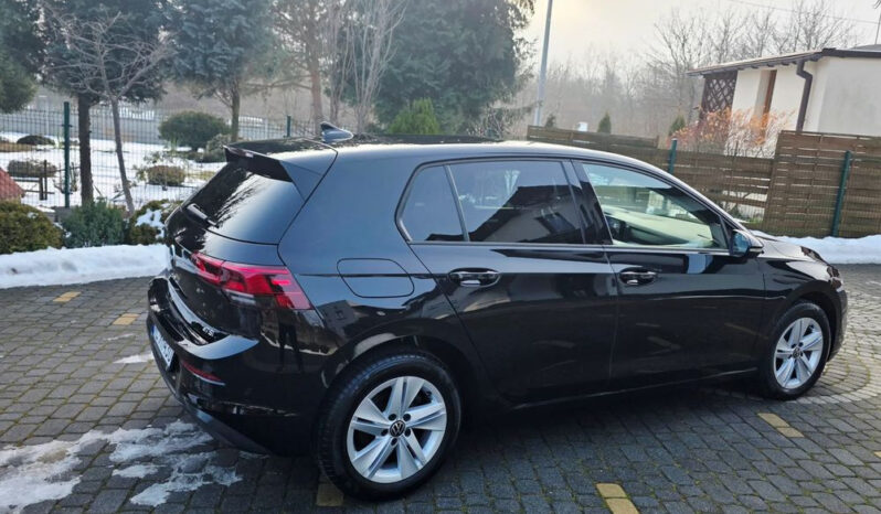 VOLKSWAGEN Golf  | FWD (przód) | Automatyczna | 130 KM | Czarny full