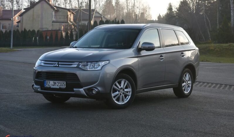 Mitsubishi Outlander  | 4X4 (Doł. Automatycznie) | Automatyczna | 150 Km | Szary