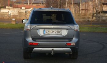 MITSUBISHI Outlander  | 4×4 (doł. automatycznie) | Automatyczna | 150 KM | Szary full