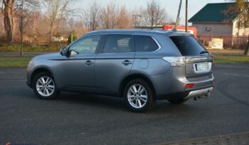MITSUBISHI Outlander  | 4×4 (doł. automatycznie) | Automatyczna | 150 KM | Szary full