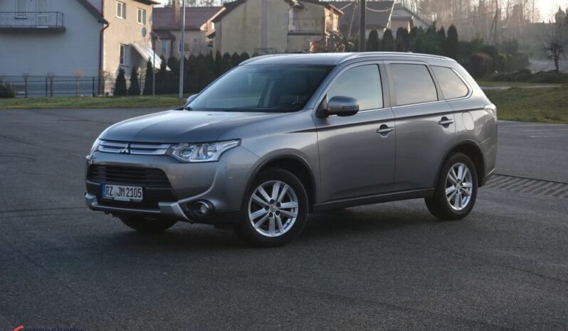 MITSUBISHI Outlander  | 4×4 (doł. automatycznie) | Automatyczna | 150 KM | Szary full